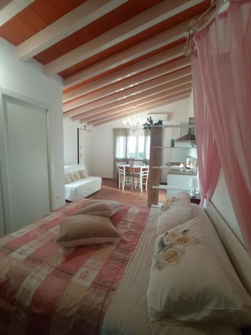 הוילה La Casina Di Campagna Tra Cecina E Bibbona מראה חיצוני תמונה