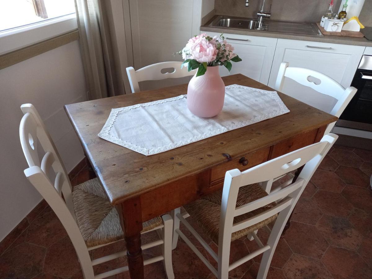 הוילה La Casina Di Campagna Tra Cecina E Bibbona מראה חיצוני תמונה