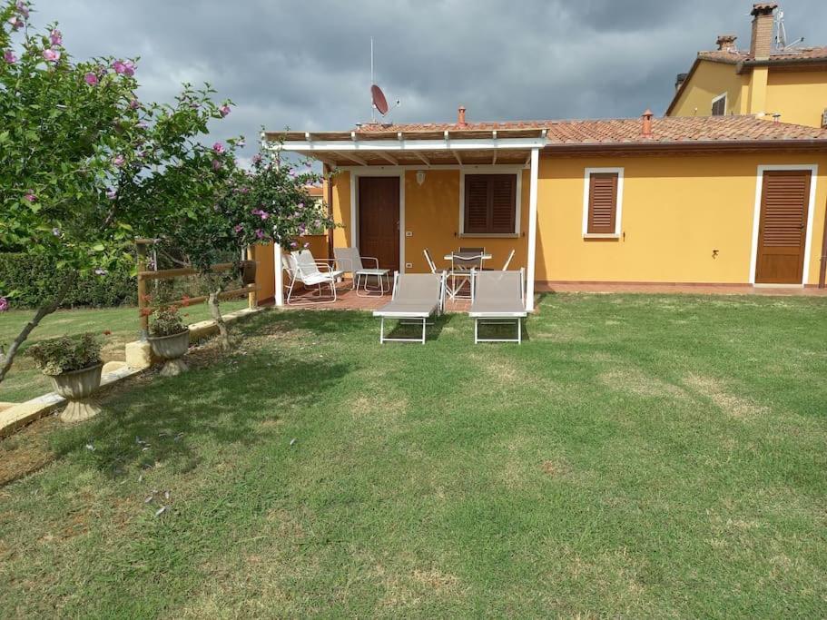 הוילה La Casina Di Campagna Tra Cecina E Bibbona מראה חיצוני תמונה