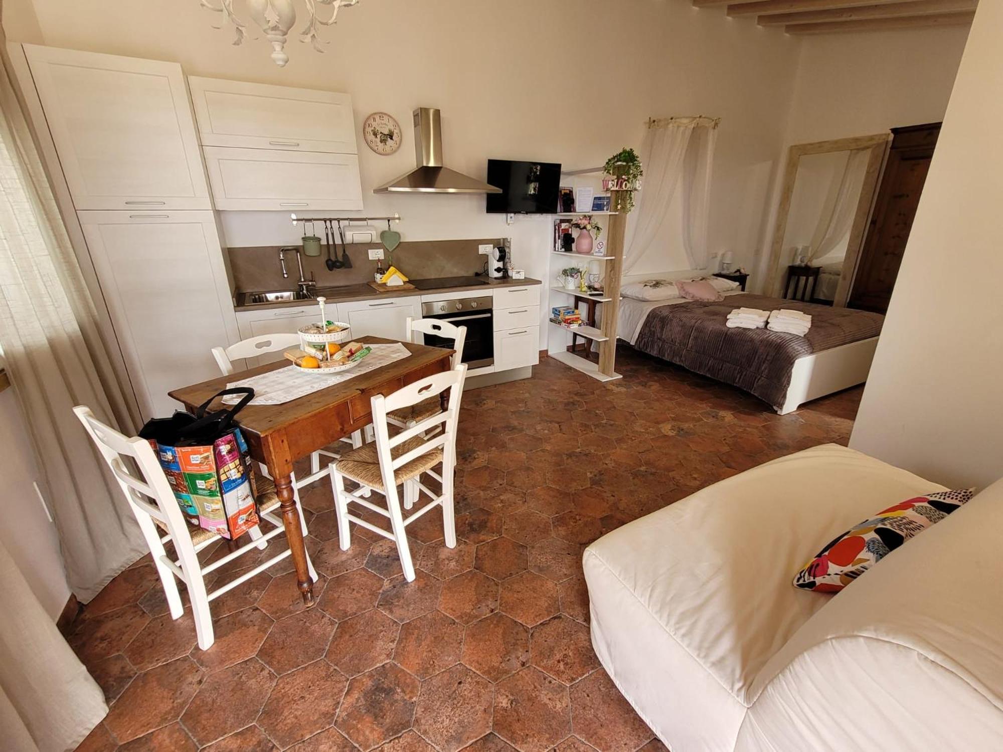 הוילה La Casina Di Campagna Tra Cecina E Bibbona מראה חיצוני תמונה